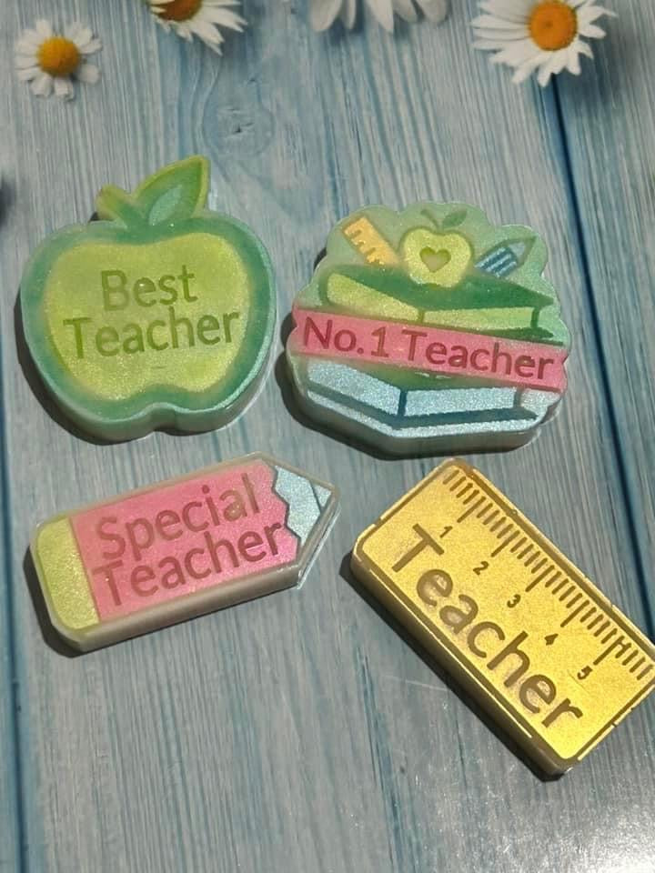 Teacher shapes set