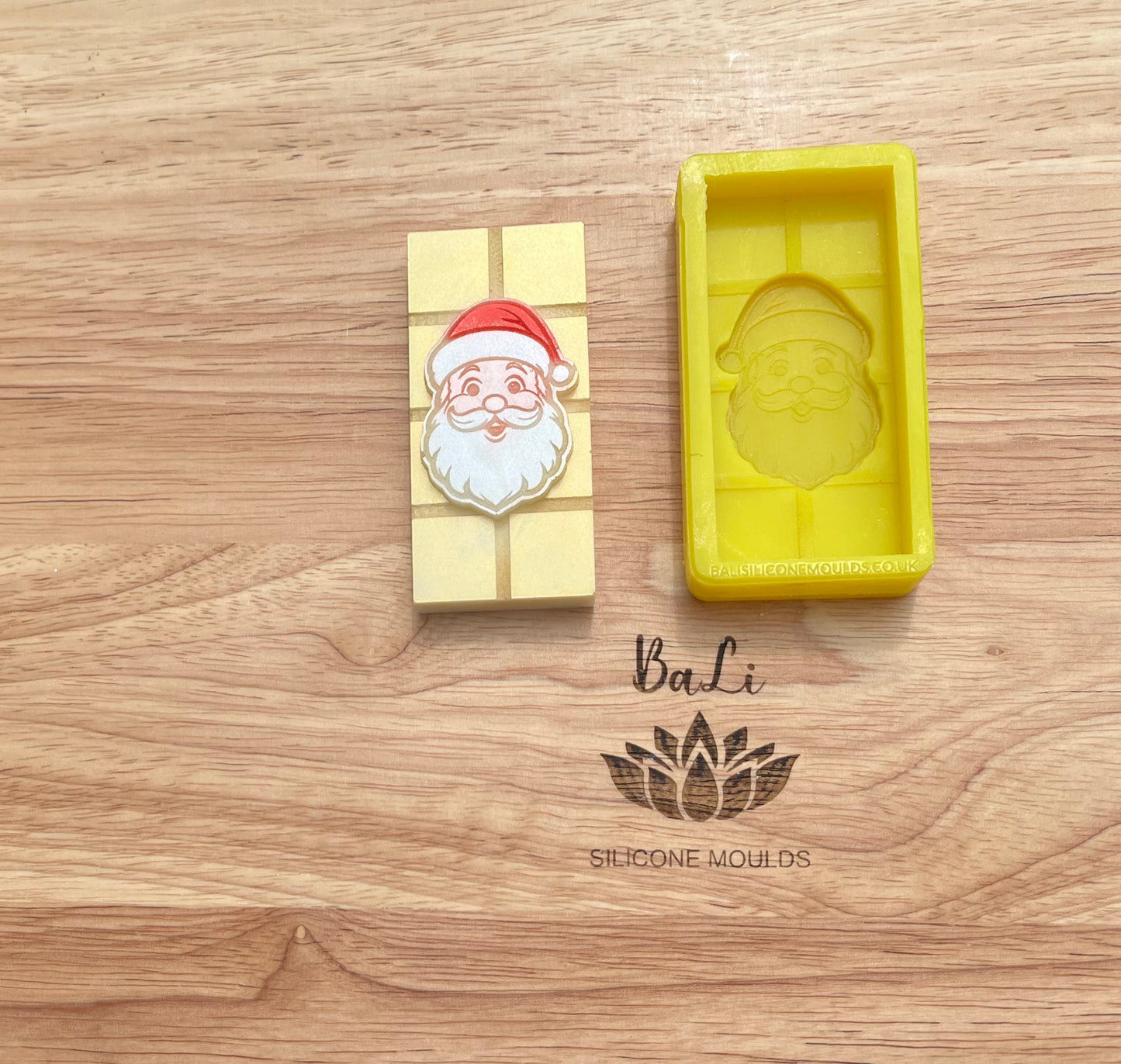 Santa Mini Bar