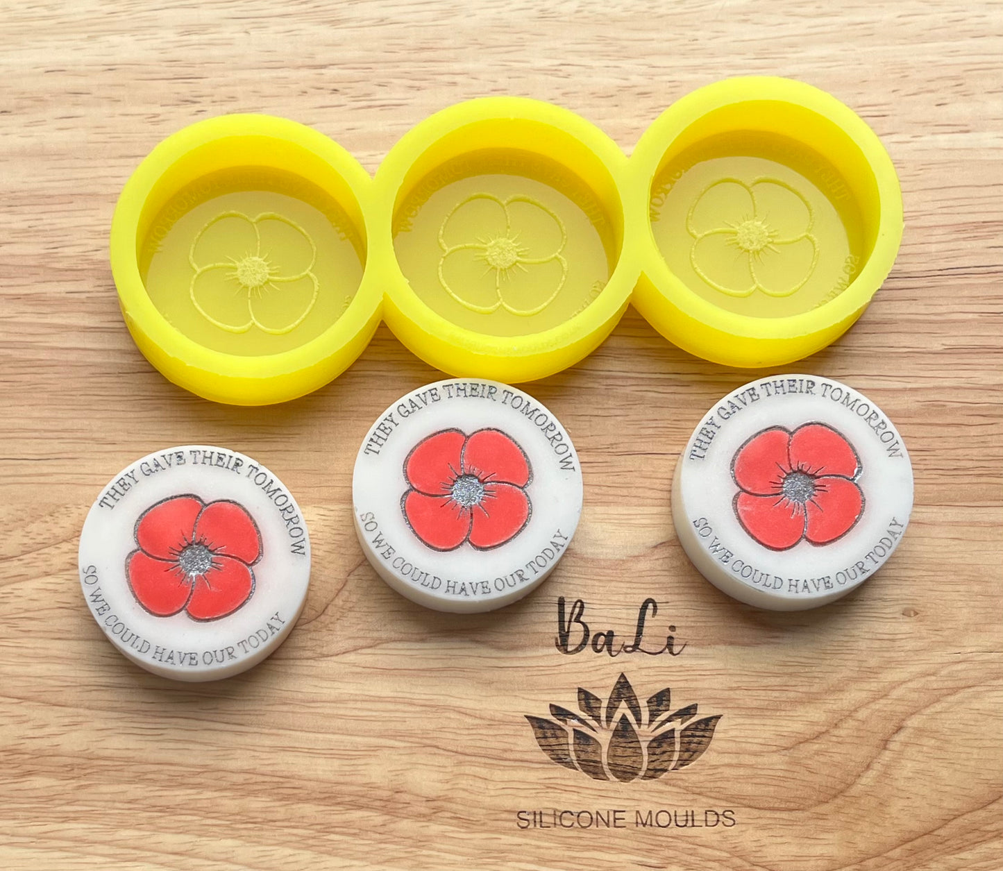 Poppy Remembrance Disc Trio
