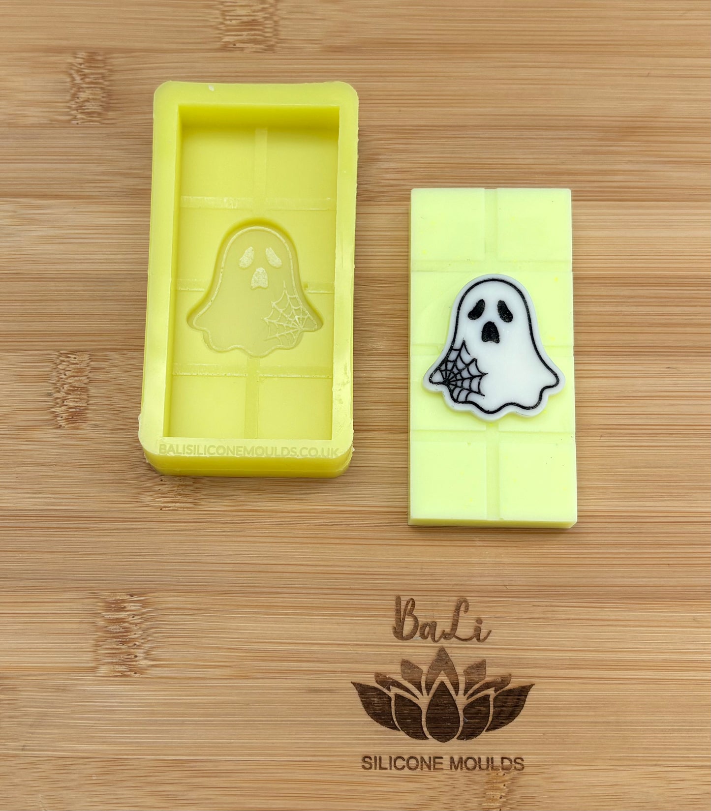 Mr Boo Mini Bar