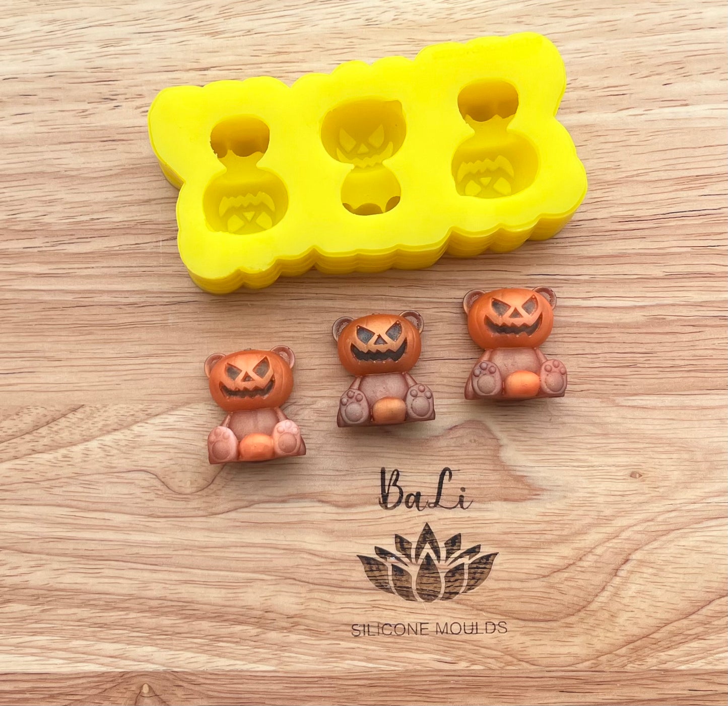 3D Pumpkin Bears