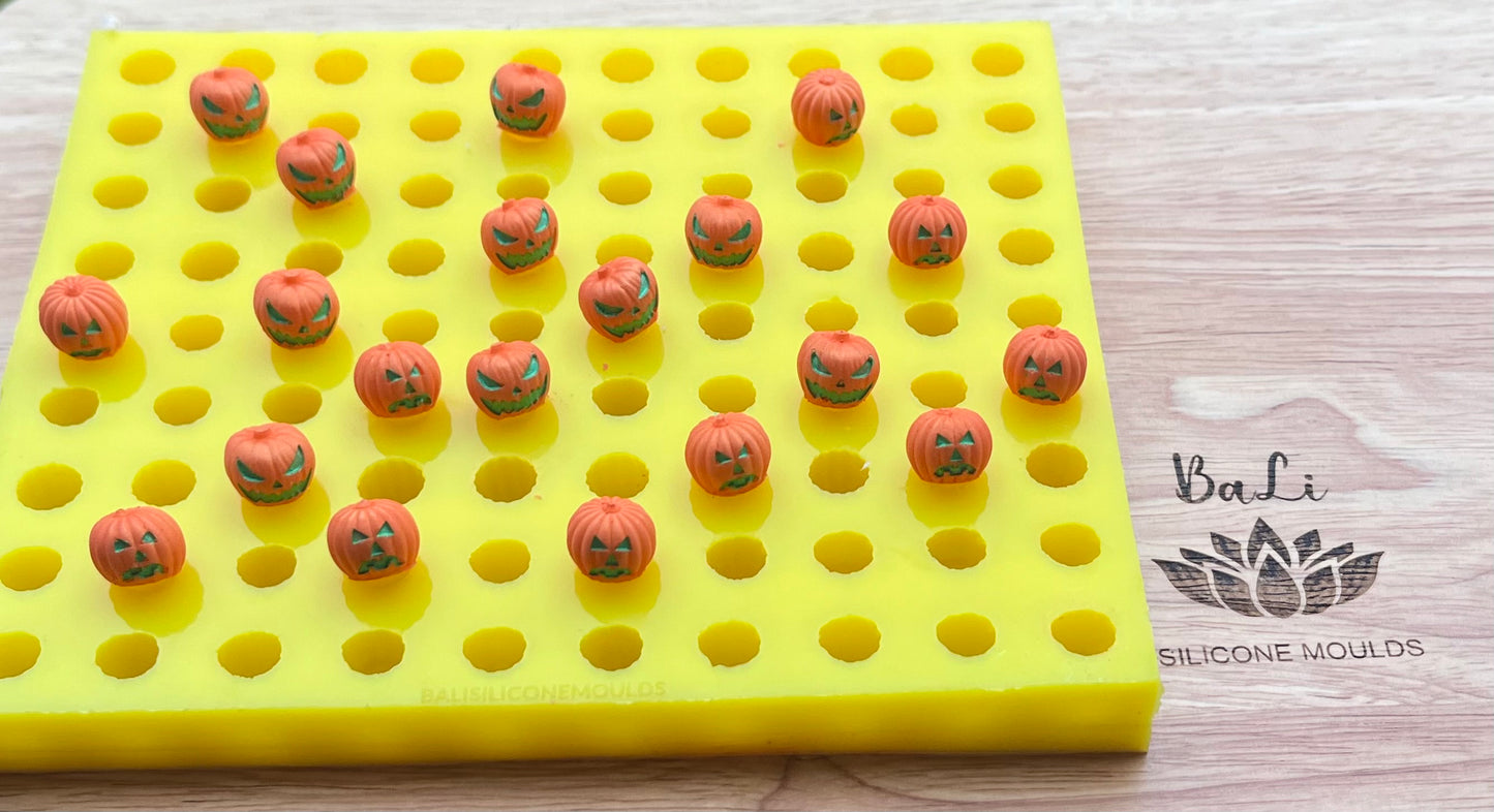 3D Pumpkin Scoop