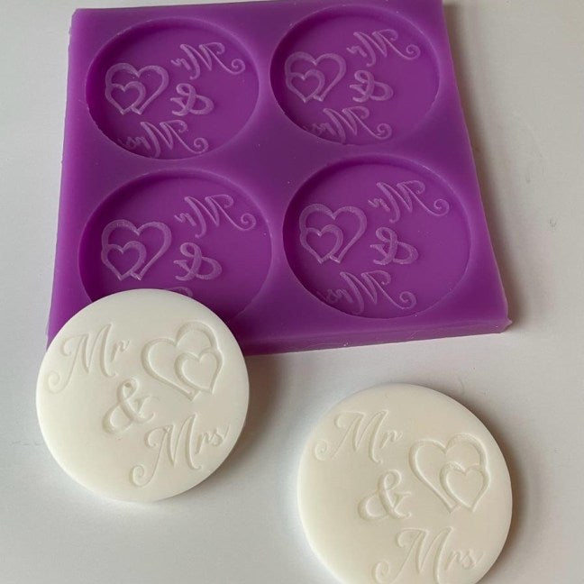 Mr & Mrs Wedding Favour Discs