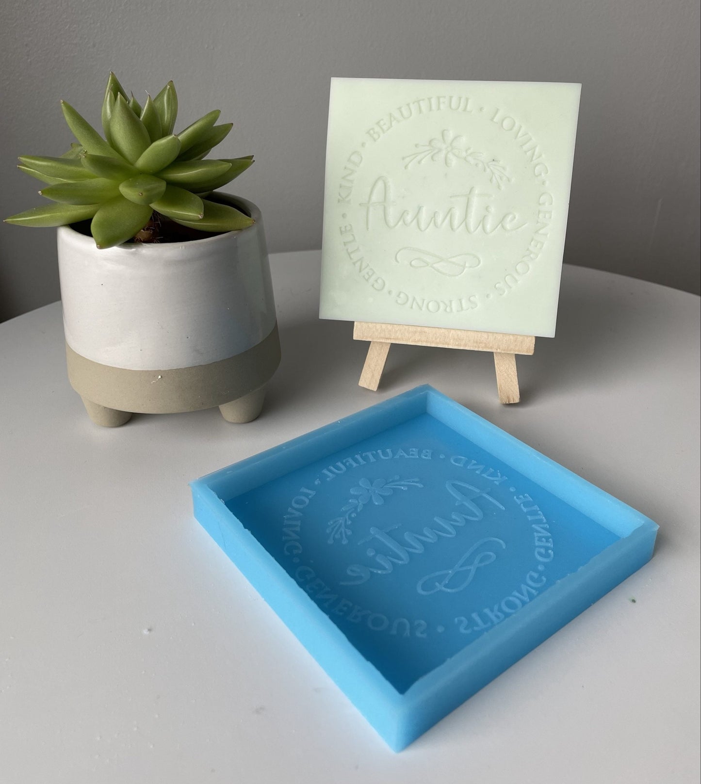 Auntie Mini Slab
