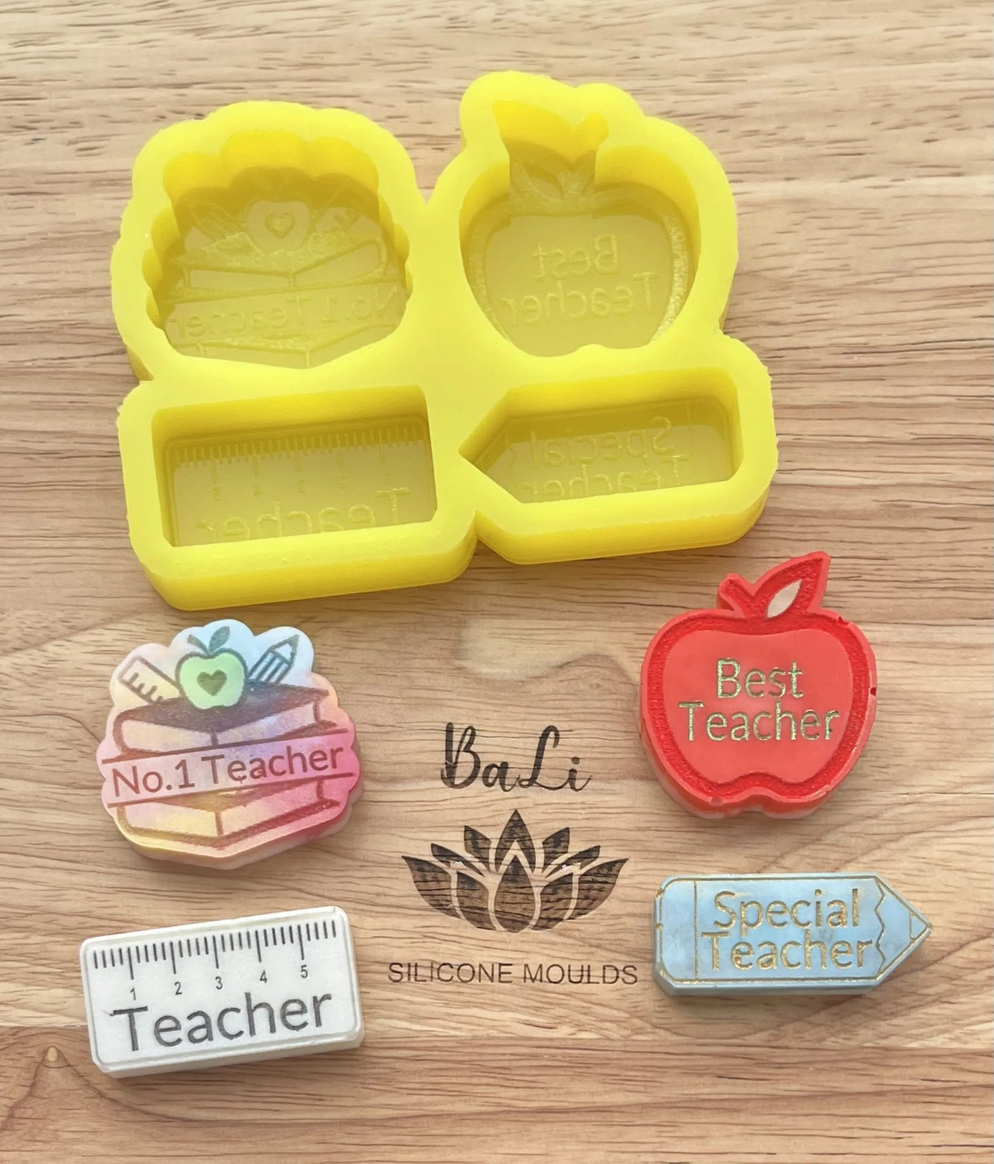 Teacher shapes set