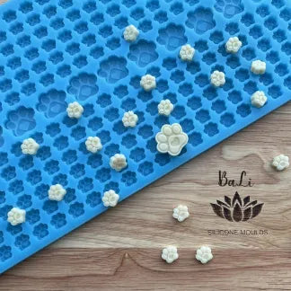Paw Print Scoop