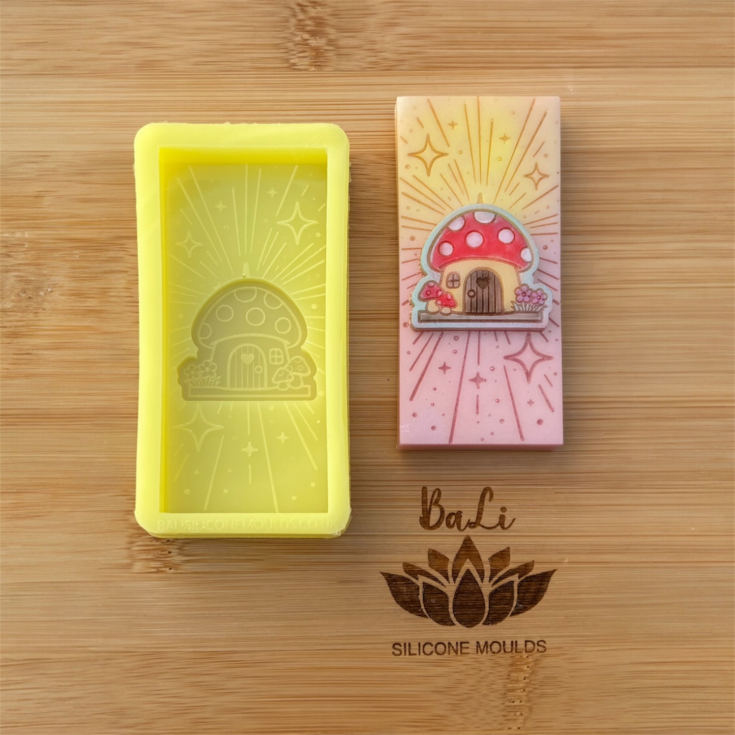 Magical Toad House Mini Bar