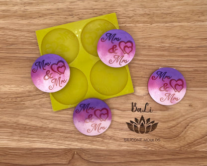 Mrs & Mrs Wedding Favour Discs