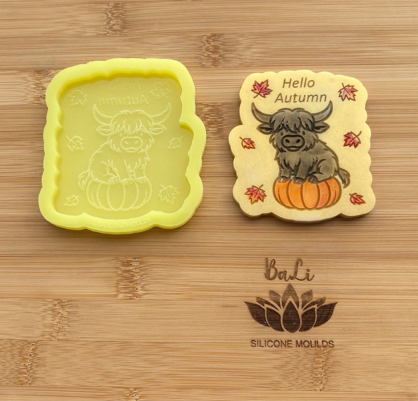 Hello Autumn Pumpkin Coo Shape