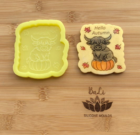 Hello Autumn Pumpkin Coo Shape